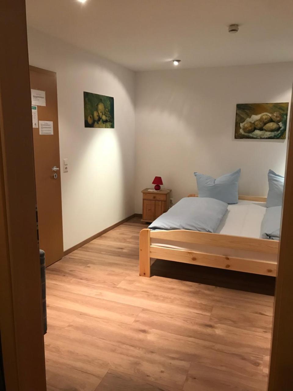 Hotel Guntia Boardinghouse Günzburg Екстериор снимка