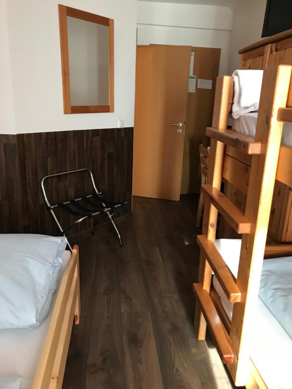 Hotel Guntia Boardinghouse Günzburg Екстериор снимка