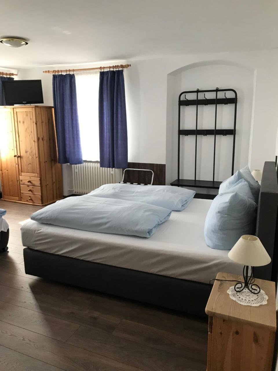 Hotel Guntia Boardinghouse Günzburg Екстериор снимка