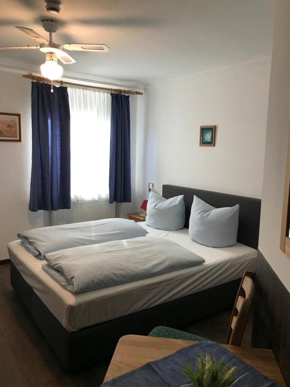 Hotel Guntia Boardinghouse Günzburg Екстериор снимка