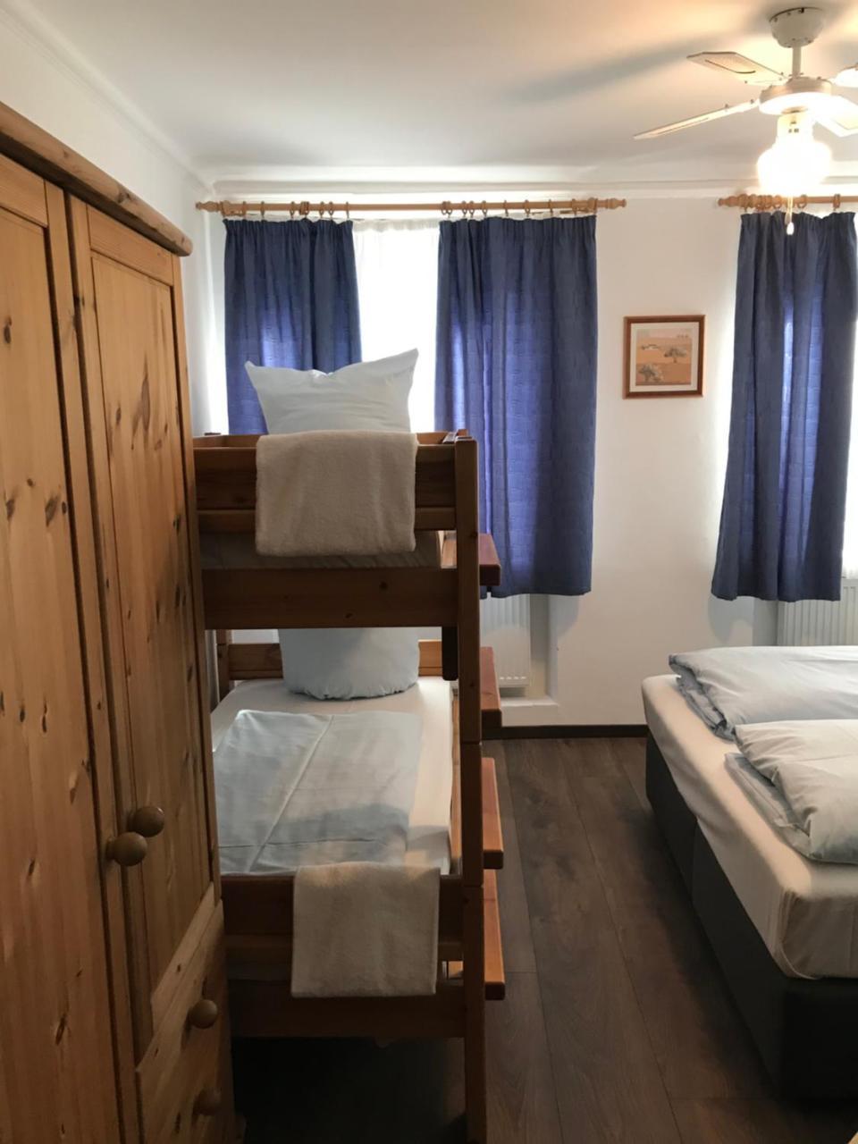 Hotel Guntia Boardinghouse Günzburg Екстериор снимка