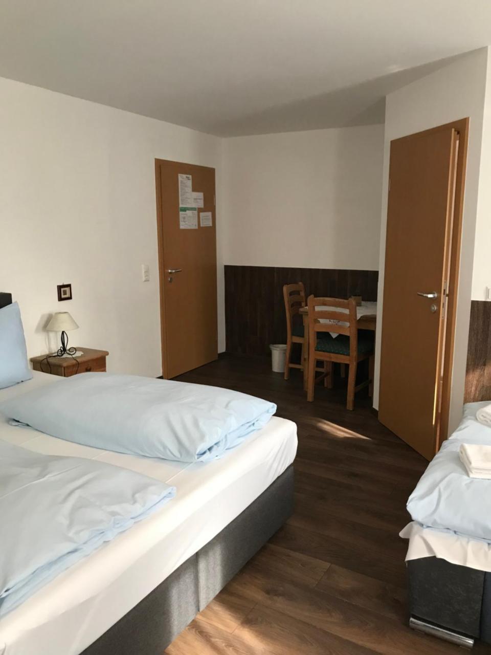 Hotel Guntia Boardinghouse Günzburg Екстериор снимка