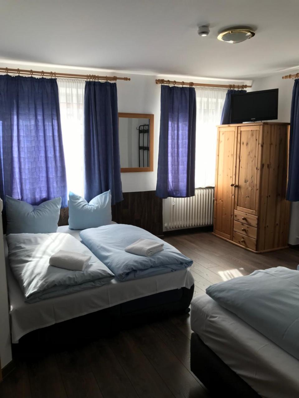 Hotel Guntia Boardinghouse Günzburg Екстериор снимка