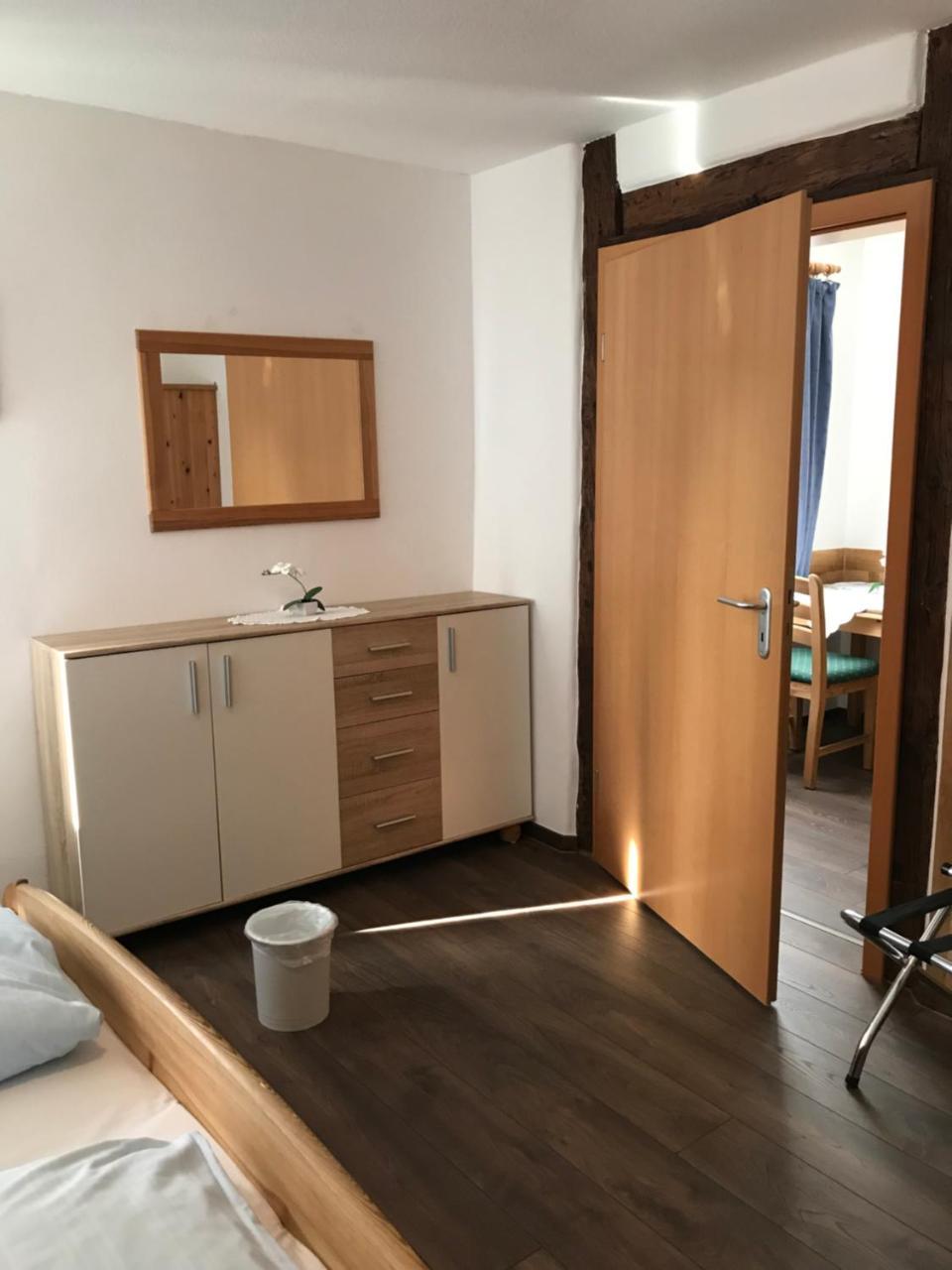 Hotel Guntia Boardinghouse Günzburg Екстериор снимка