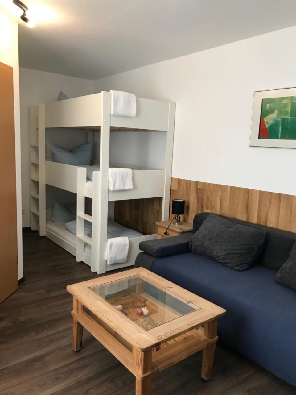 Hotel Guntia Boardinghouse Günzburg Екстериор снимка