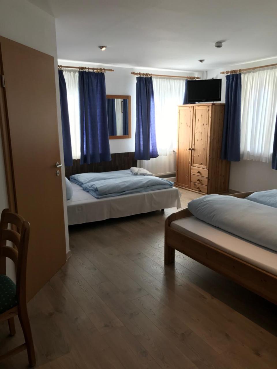 Hotel Guntia Boardinghouse Günzburg Екстериор снимка