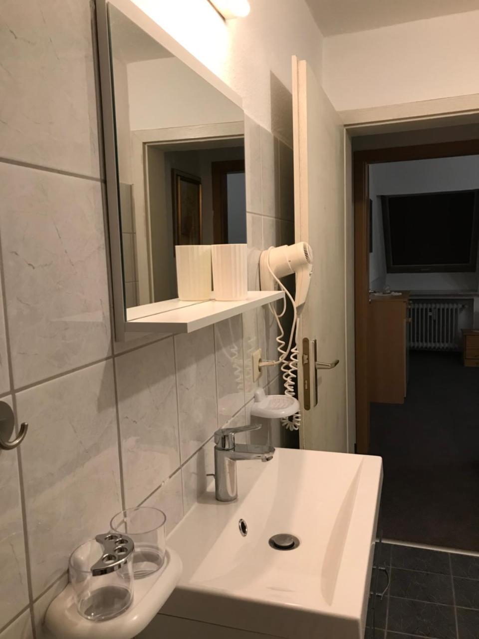Hotel Guntia Boardinghouse Günzburg Екстериор снимка